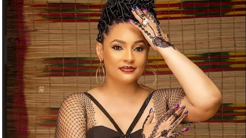 Lilian Bach clocks 50, shares stunning pictures to celebrate ...