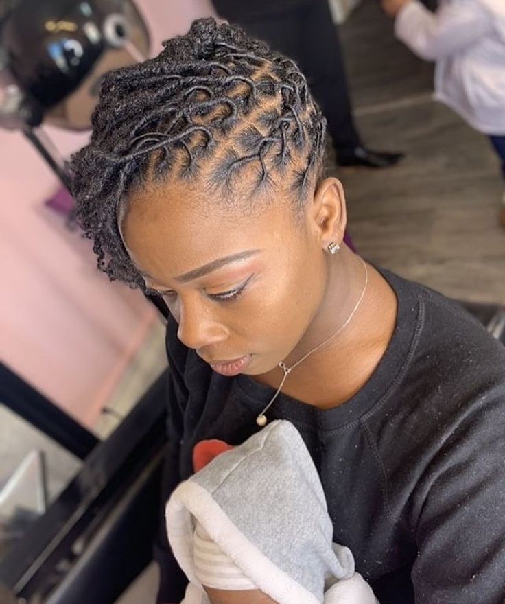 Whats Hot in Dread Styles for Women in 2023  Hairstylery
