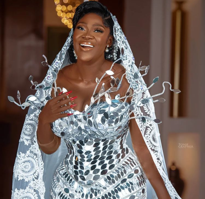 Glam Look Of The Day: Mercy Johnson Okojie Dazzles in a Wedding Dress –  GLAMSQUAD MAGAZINE