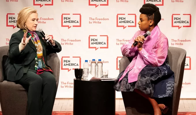 Chimamanda's chat with Hillary at the PEN event/New York Times