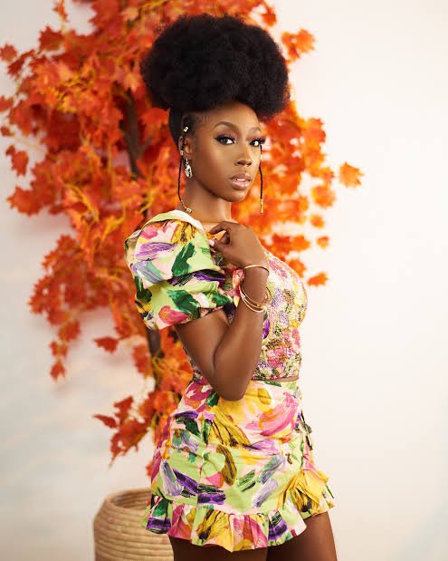 Beverly Naya 